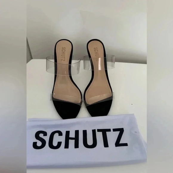 Ariella Heel in Black & Transparente
Schutz size 7 - Picture 6 of 7